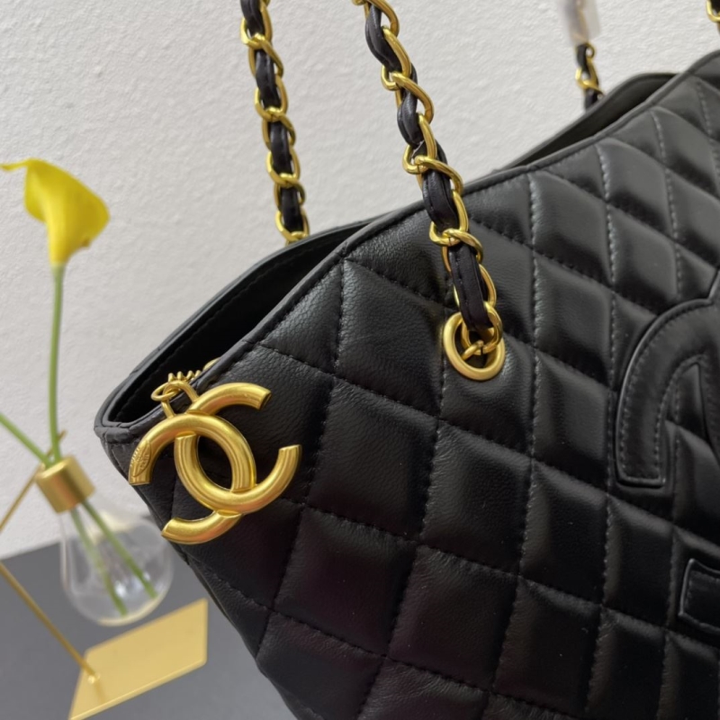 Ch**el shopping bags